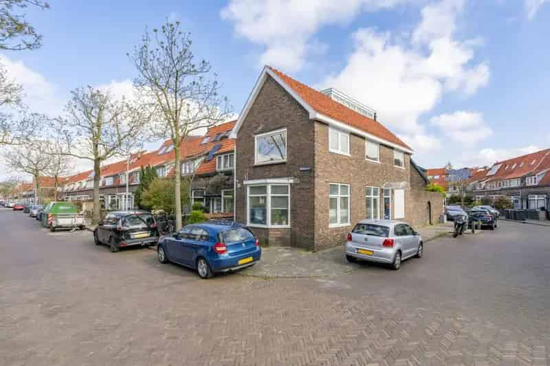Lichtrijke Hoekwoning Vogelbuurt Haarlem 3 slaapkamers