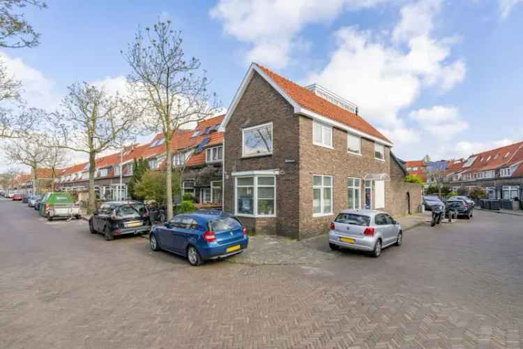 Lichtrijke Hoekwoning Vogelbuurt Haarlem 3 slaapkamers