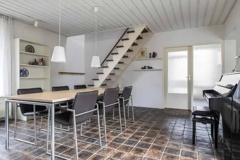 Huis te koop Leersum: Ruime woning met dubbele garage en patiotuin