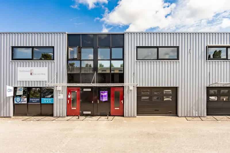 Bedrijfshal te koop Hoofddorp 140m2