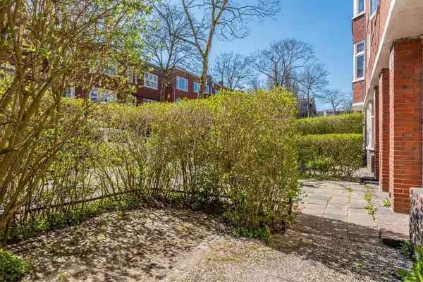 Jaren 30 Benedenwoning Groningen Ruime Tuin Gerenoveerd