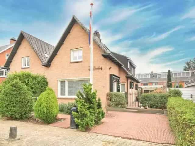 21 Kap woning Badhoevedorp Vrij uitzicht Tuin Zonnepanelen