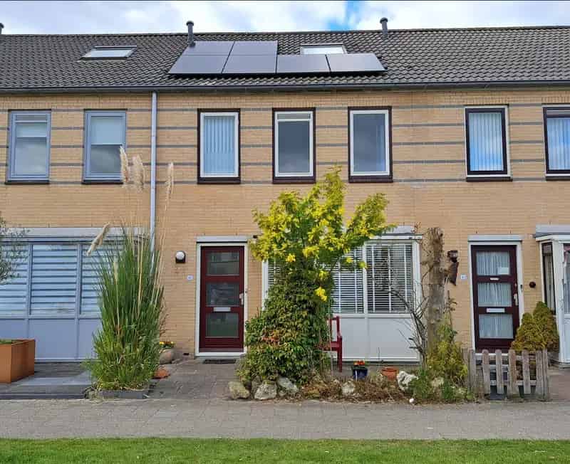 Ruime gezinswoning Purmer Zuid nabij scholen en winkels