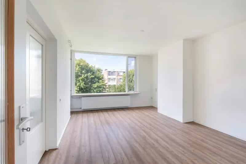 3 Kamer Appartement Lombardijen Rotterdam