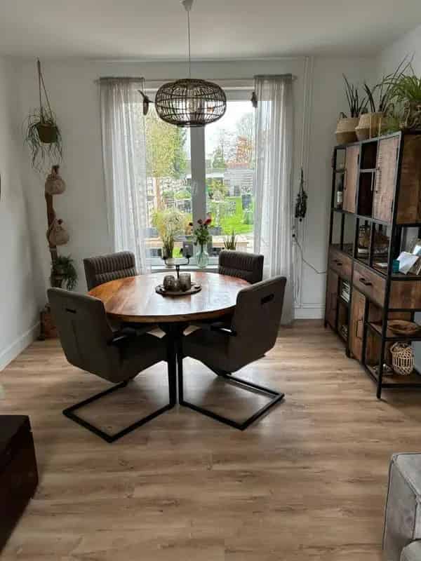 Gerenoveerde Tussenwoning Schoondijke Diepe Tuin