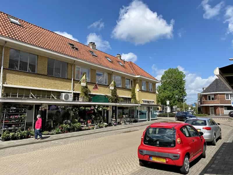 Winkelruimte te Huur Bussum Poststraat 164m2 Dienstwoning