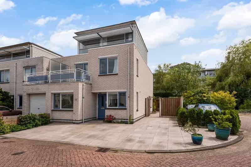 Huis te koop Mariahoeve 5 slaapkamers 156m2 tuin parkeren