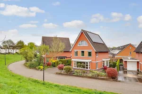 Vrijstaande woning Nieuwland 5 slaapkamers garage 16 zonnepanelen