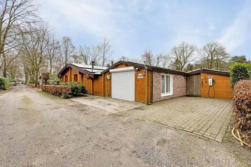 Gasloze Finse Bungalow met 72 Zonnepanelen te Koop