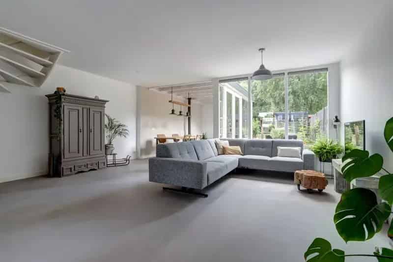 Huis te koop Hoogland 6 slaapkamers 2 badkamers luxe keuken