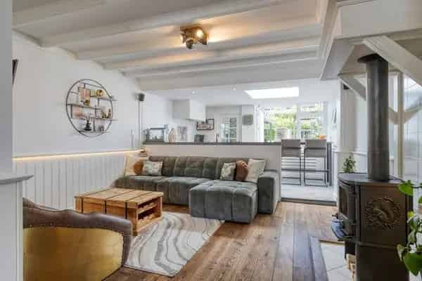 Riant 5 Slaapkamers Tussenwoning Schuur Veranda Zonnepanelen