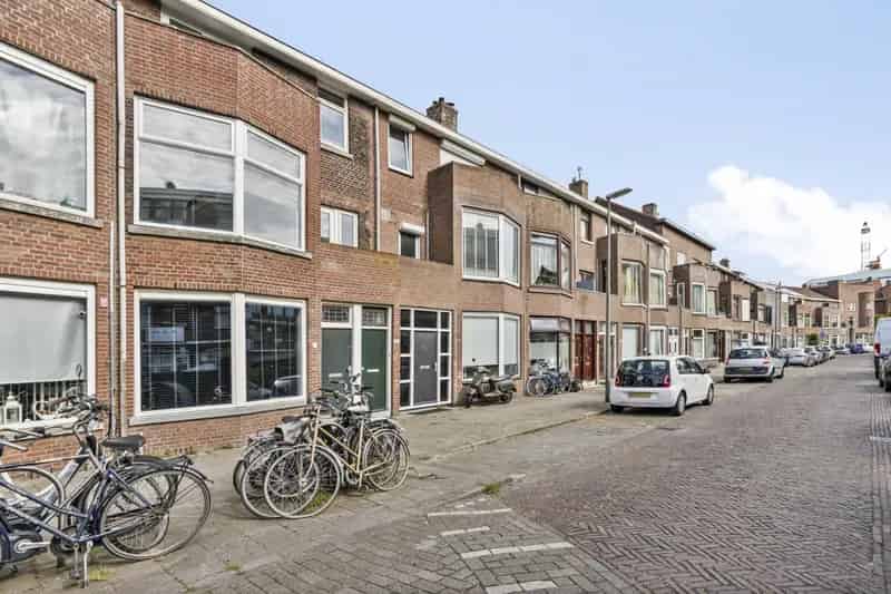 Instapklare Bovenwoning Vlaardingerdijk