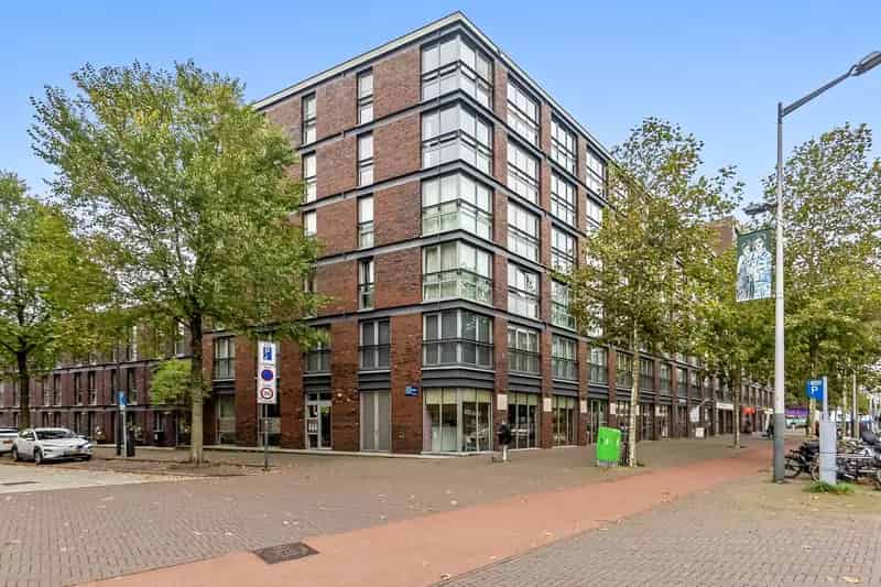 Appartement te koop IJburg: Modern 2 Slaapkamers Nabij Openbaar Vervoer