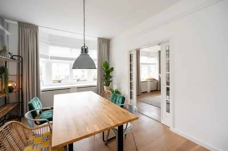 3 Kamer Bovenwoning Rivierenbuurt Nabij Maasstraat Gemeubileerd