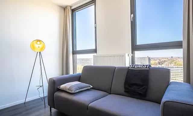Studio te Huur Juli Augustus Westen Gemeubileerd