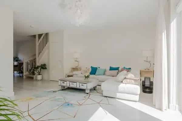 5 Slaapkamers Tweekapper Leeuwarden Grote Tuin Garage Energielabel A