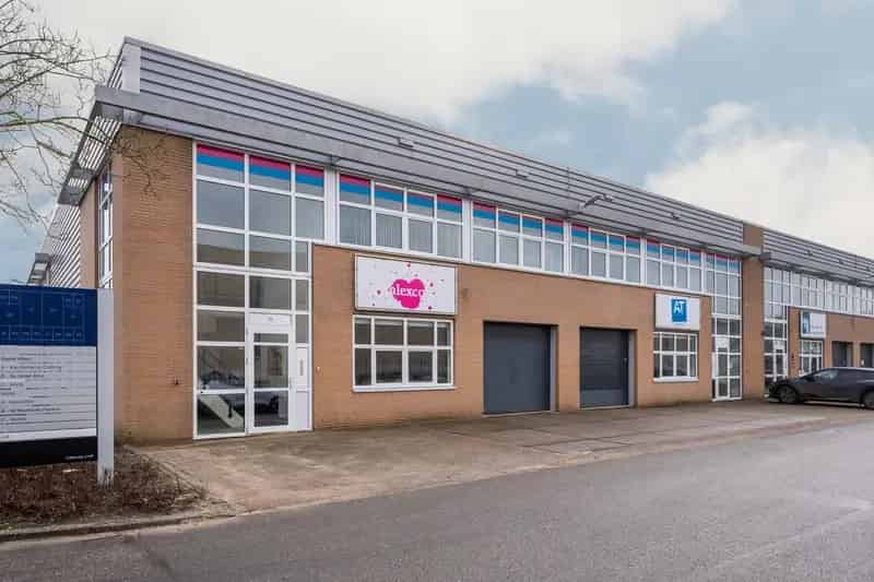 Bedrijfshal Vianen UT te huur 1052m2
