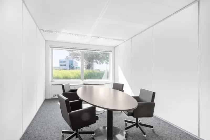 Regus Business World Lounge Hoofddorp: Flexibele Kantoorruimte