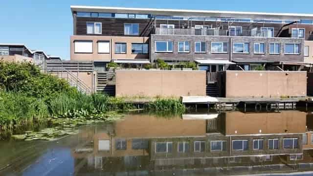 Tussenwoning Zuid Scharwoude 4 kamers 124m2