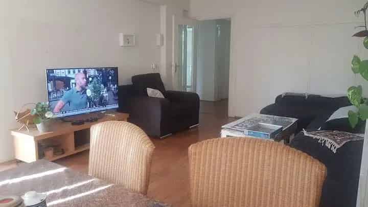 Kamer te huur in gemeubileerd appartement Den Haag