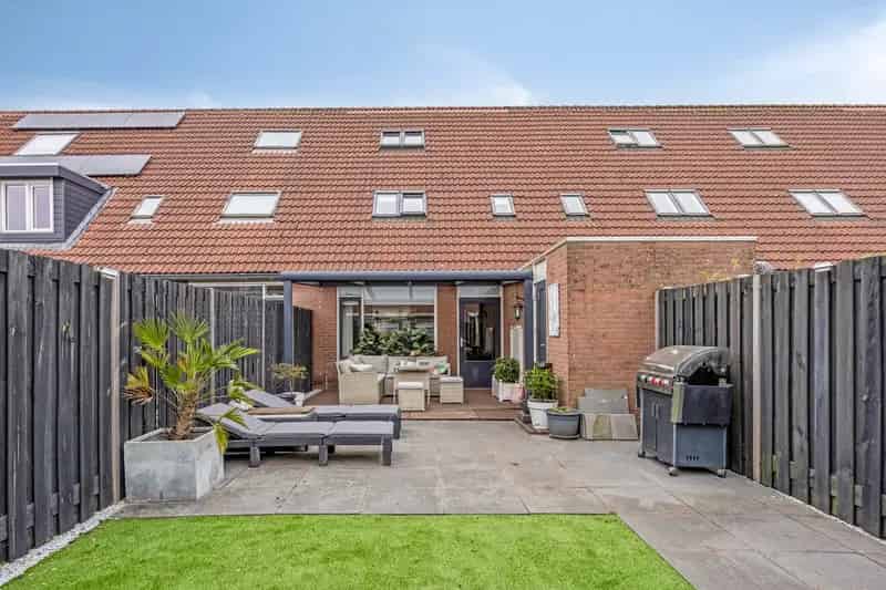 Huis te koop Purmerend 4 slaapkamers privé spa