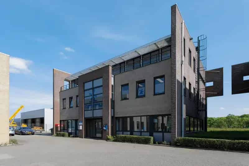 Kantoor Moerdijk | Zoek kantoren te huur: Plaza 8-a 4782 SK Moerdijk 