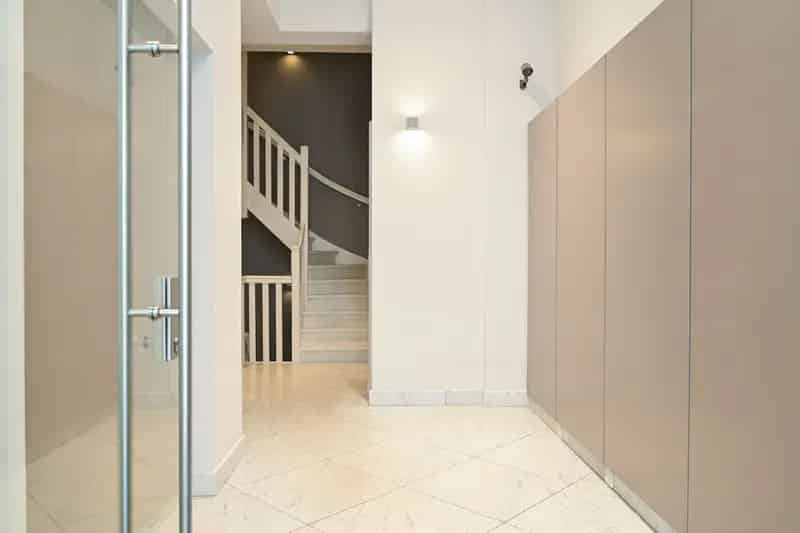 Luxe Appartement Hofkwartier Den Haag - Instapklaar met Terras en Lift