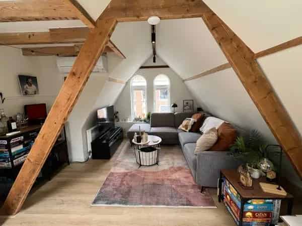 Appartement Vughterstraat: Charmant 2e Verdieping