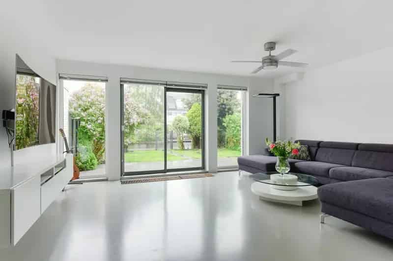 Riante 7-kamer 2-onder-1-kapwoning te Uithoorn
