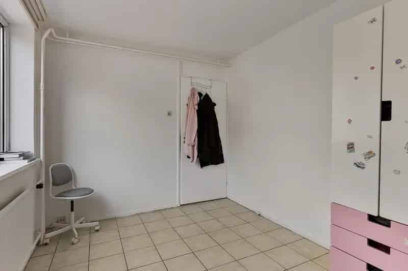 Ruime Eengezinswoning Tigrisdreef Utrecht 5 slaapkamers 2 garages