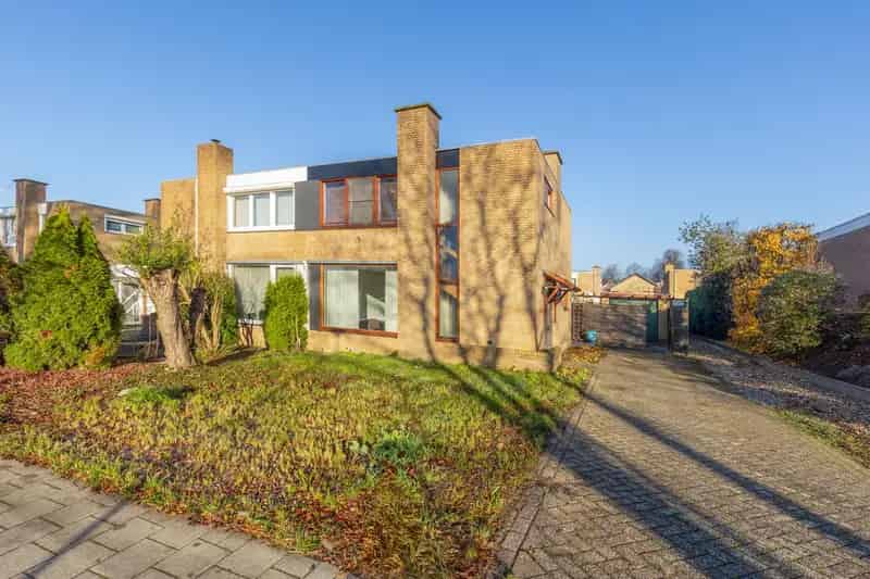 Huis Te Koop , 25, Ruys de Beerenbroucklaan, Urmond, Limburg