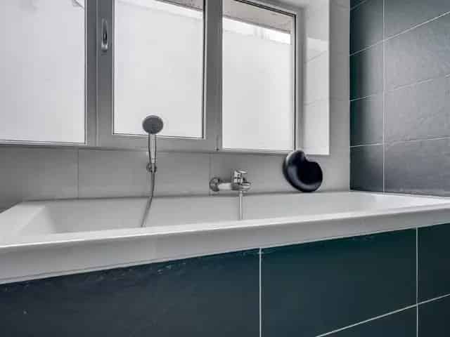 Eengezinswoning Eindhoven: Instapklaar met Stadstuin en Twee Badkamers