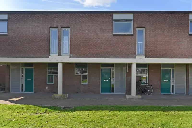 Huis te koop Berkel en Rodenrijs: 4-kamer woning met tuin op het zuidwesten