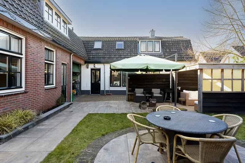 Huis te koop Ede: Vrijstaande woning met studio en appartement