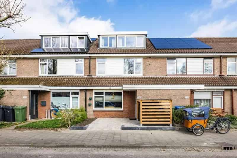 Ruime 7-kamer woning Zevenkamp  Gasloos  6 slaapkamers Nieuwe badkamer