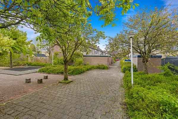 Grote Hoekwoning Papendrecht 6 slaapkamers Moderne Keuken