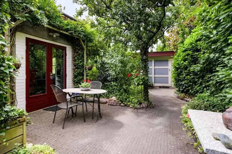 Vrijstaande woning jaren 20 Loenen 277m2 788m2 perceel
