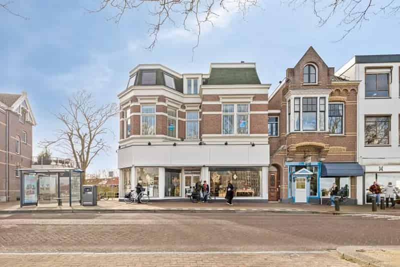Luxe appartement Zaanweg Wormerveer met dakterras