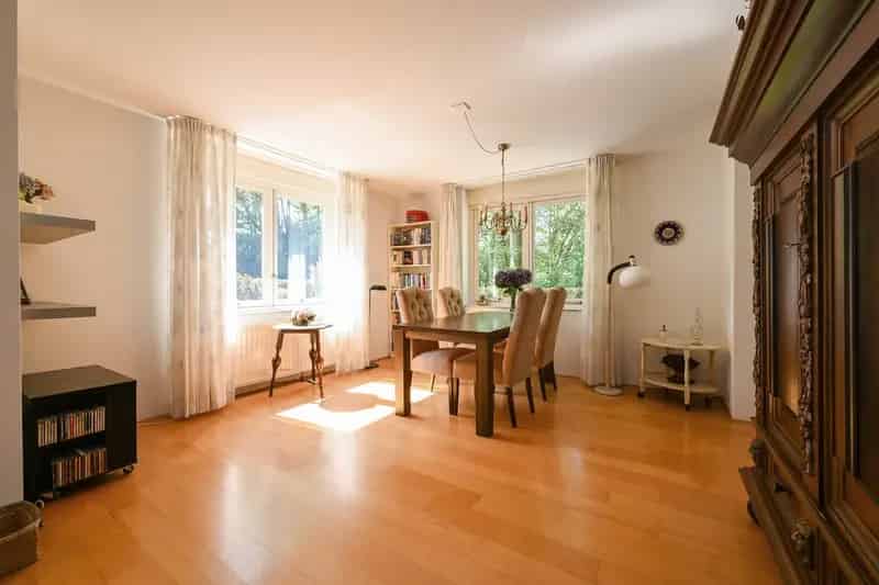 Rijswijk appartement te koop: Luxe appartement met tuin en garage