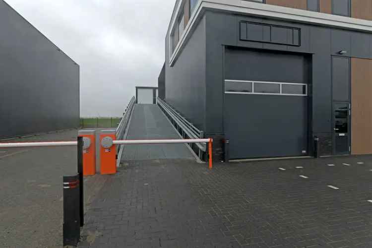 Bedrijfshal Maassluis | Zoek bedrijfshallen te koop: Zomerdijk 3143 CT Maassluis [funda in business]