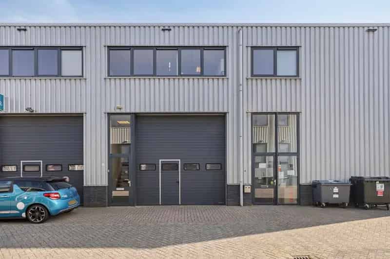 Bedrijfshal Breda 120m² Kantoor Magazijn