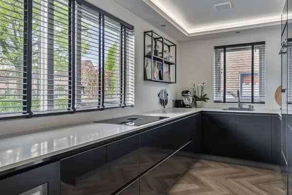 Gerenoveerde 2-onder-1-kapwoning Amersfoort 5 slaapkamers 167m2