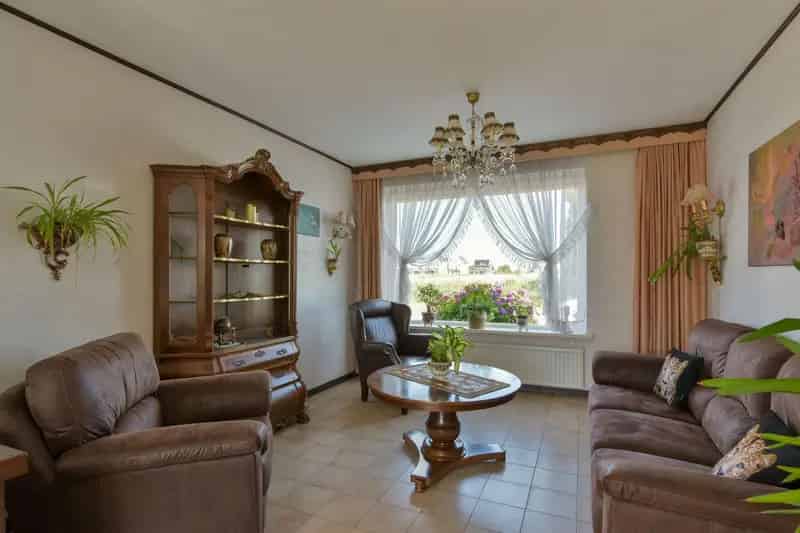 Huis te koop Wilnis 4 slaapkamers zonnige tuin