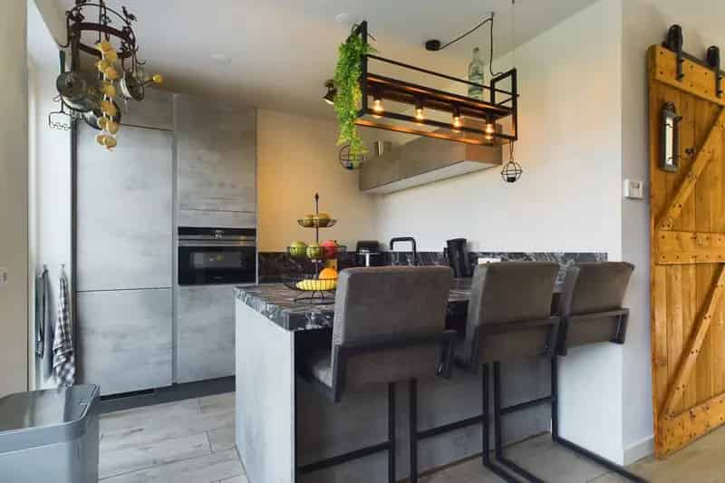 Tweekapper Zegge 4 slaapkamers 22 zonnepanelen moderne keuken