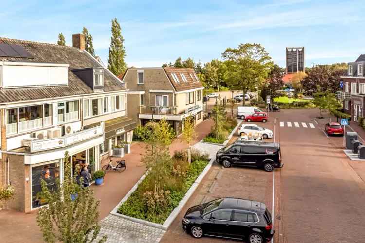 Winkel De Kwakel te Koop: Centrumlocatie met Bovenwoning en Garage