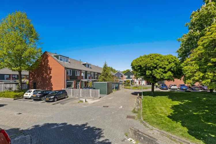 Zaanse Tussenwoning Sterrenburg III 4 slaapkamers 112m2