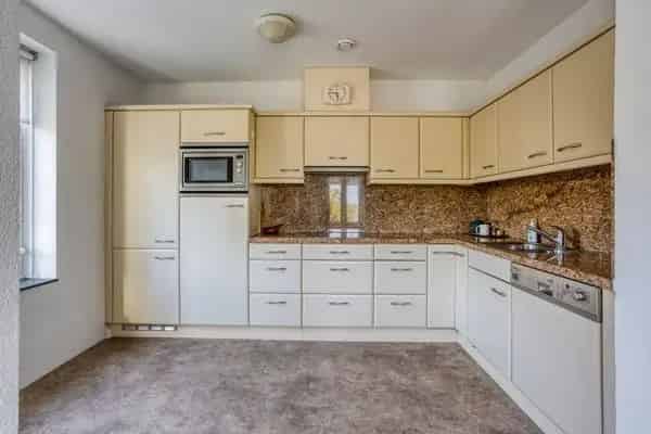 Luxe Appartement Rhenen 100m2 2 slaapkamers balkon parkeerplaats