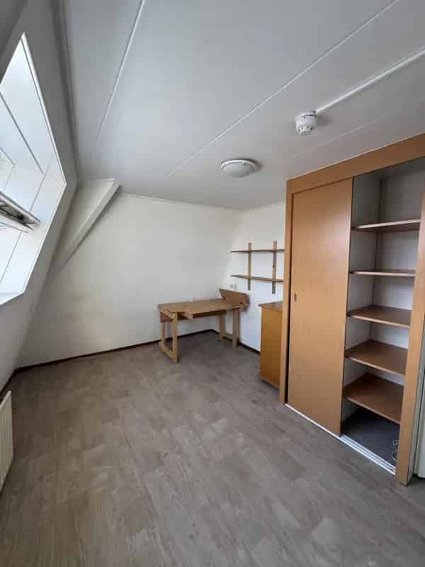 Studentenkamer 14m2 Tilburg Kamer Hoefstraat