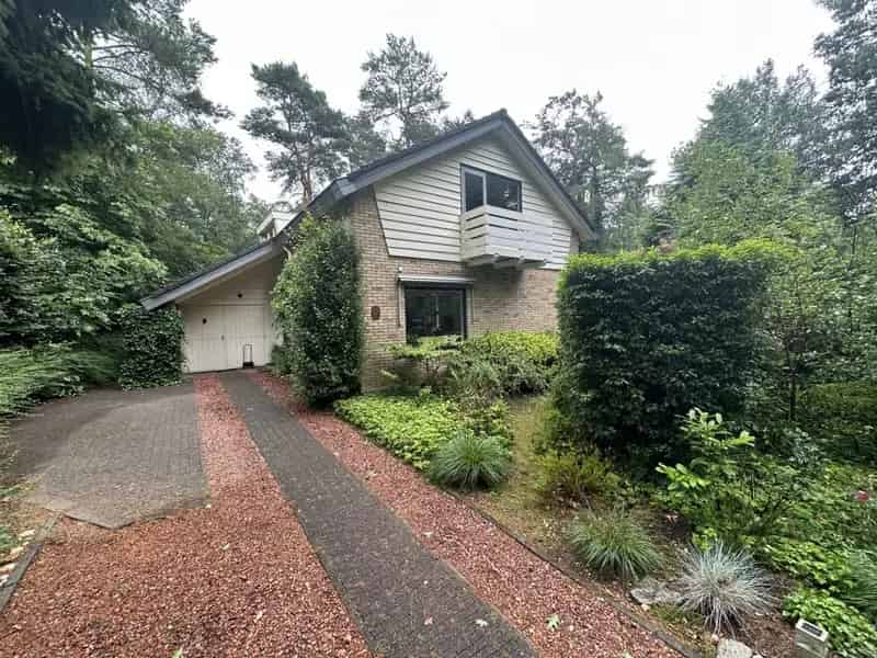 Woonhuis in Eerbeek met 5 kamers