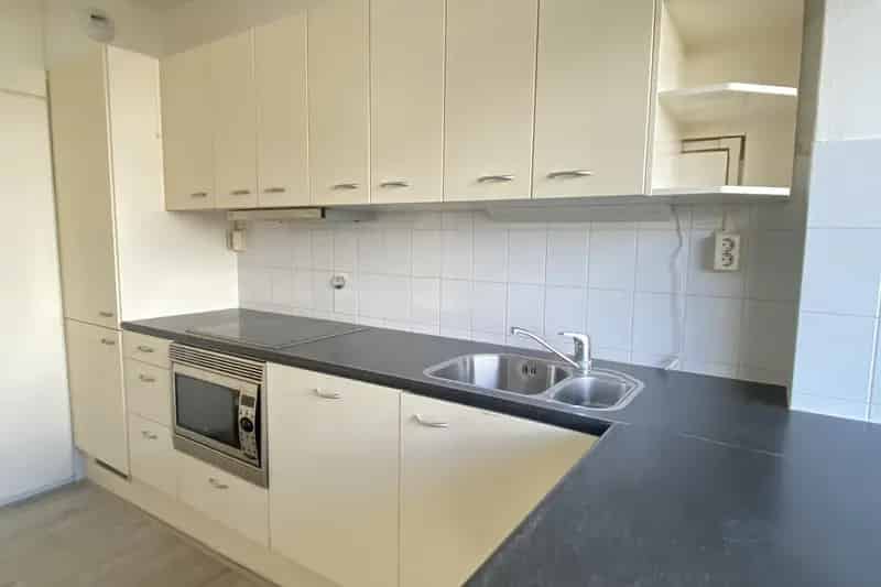 Appartement te koop Ommoord 4 kamers balkon 8e verdieping